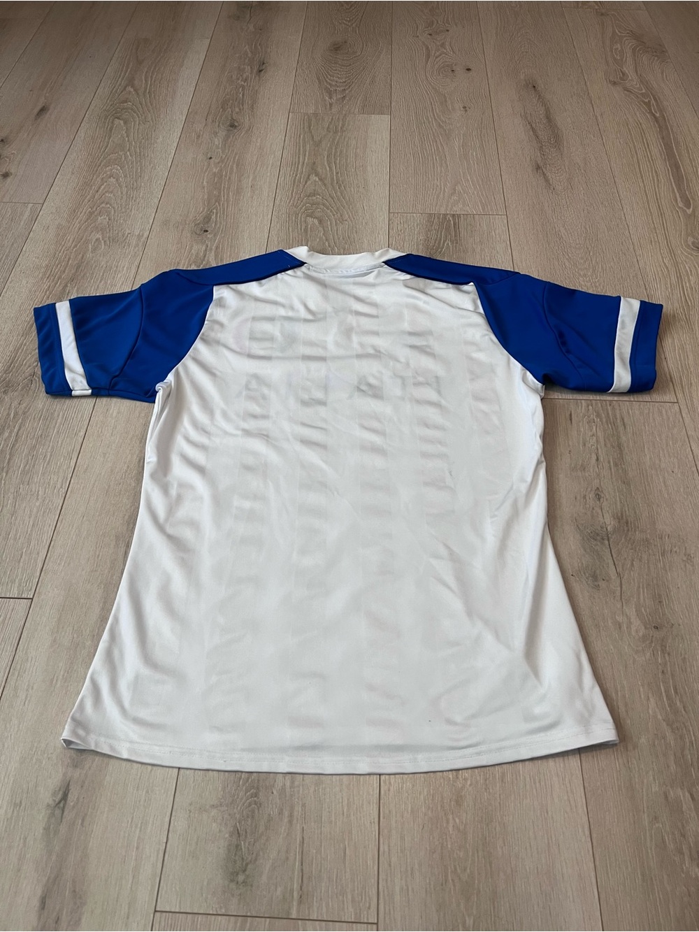 Umbro Italia White and Royal Blue Soccer Shirt - Picture 6 of 6